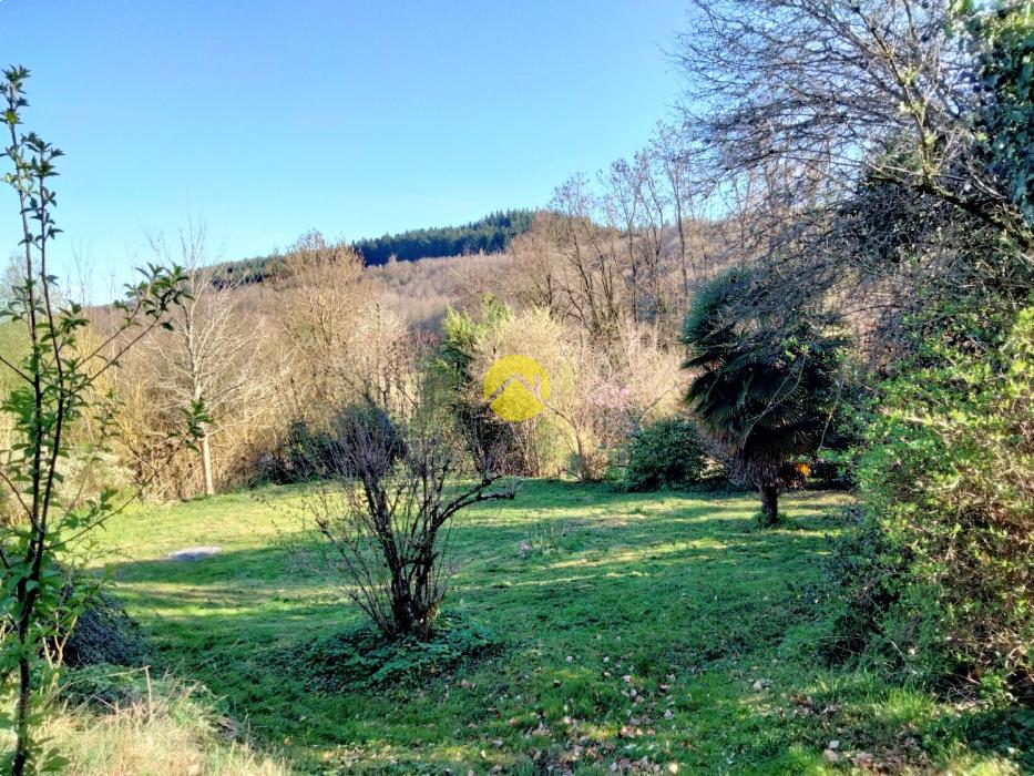 A VENDRE à ST SULPICE LE GUERETOIS