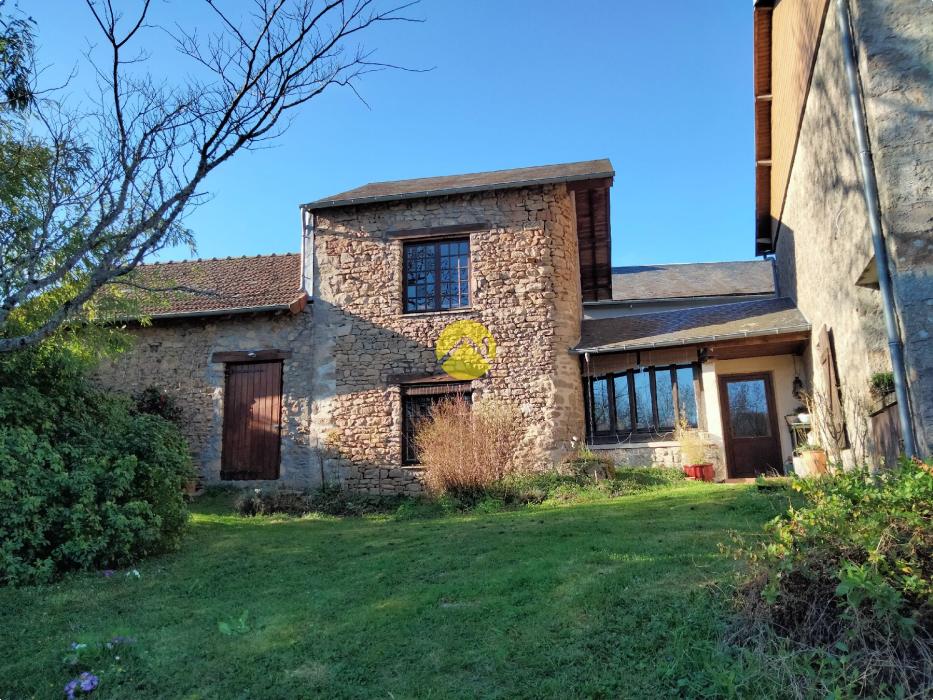 A VENDRE à ST SULPICE LE GUERETOIS