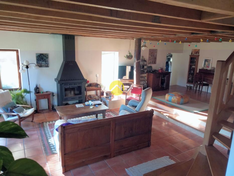 A VENDRE à ST SULPICE LE GUERETOIS