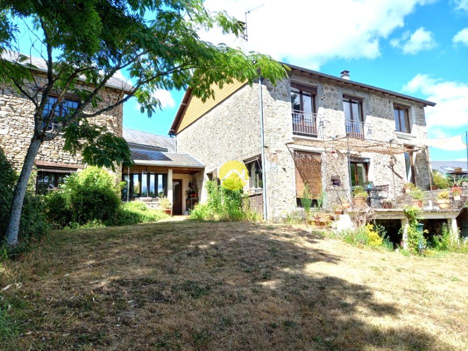 A VENDRE à ST SULPICE LE GUERETOIS