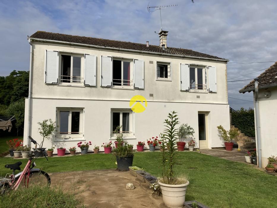 Maison avec terrain au calme