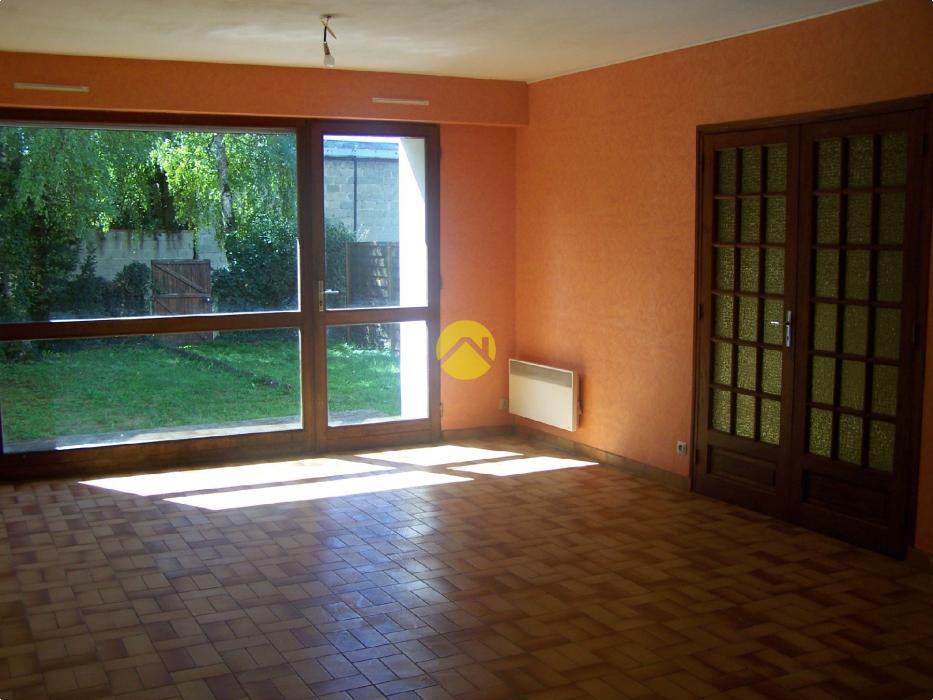 ENSEMBLE DE 3 MAISONS LOUEES