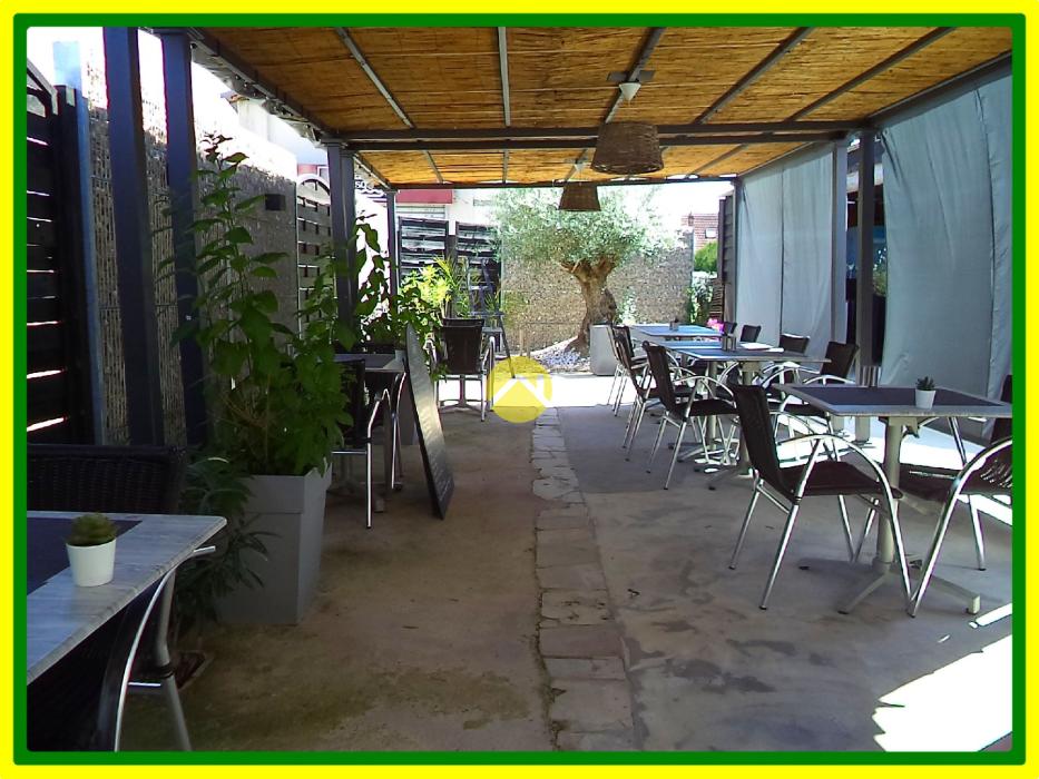 RESTAURANT BAR AVEC HABITATION