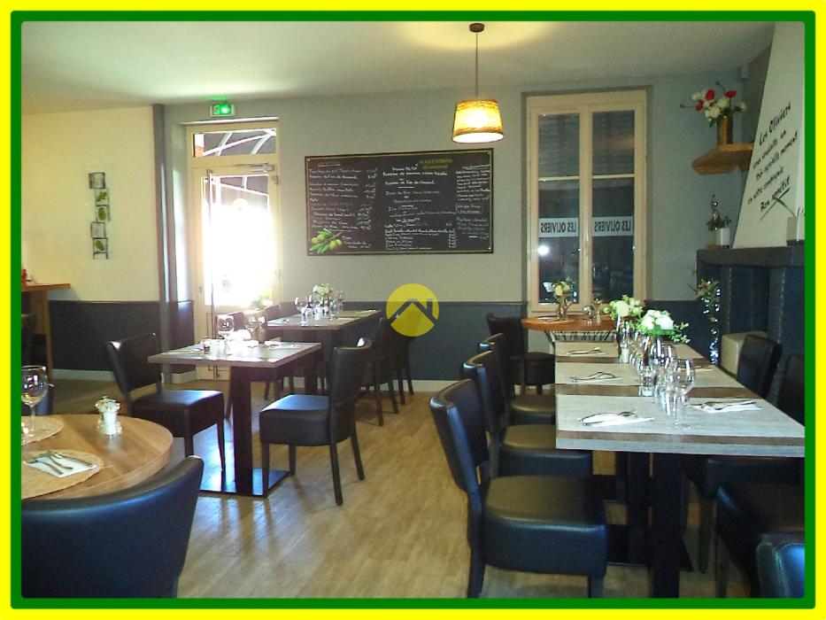 RESTAURANT BAR AVEC HABITATION