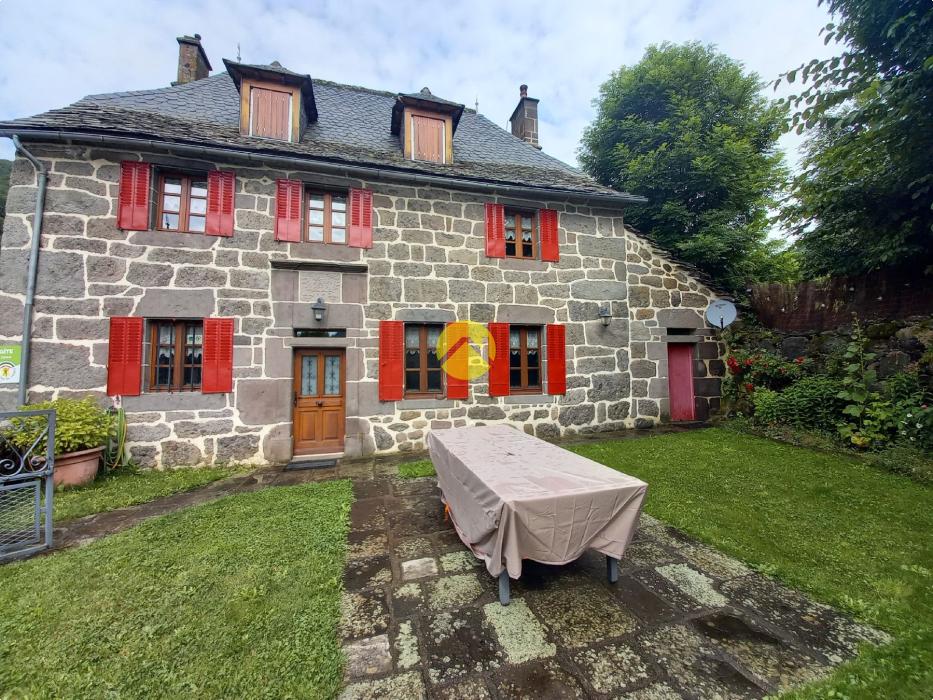 Maison dans hameau de Montagne