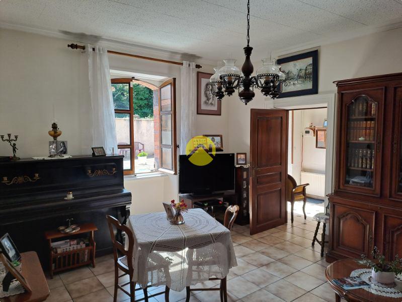 Belle propriété avec piscine