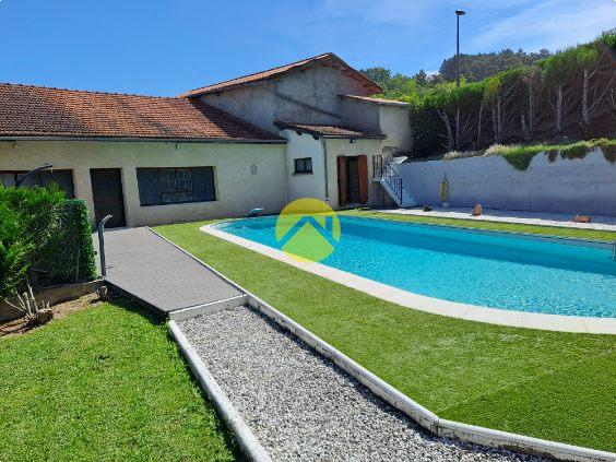 Belle propriété avec piscine