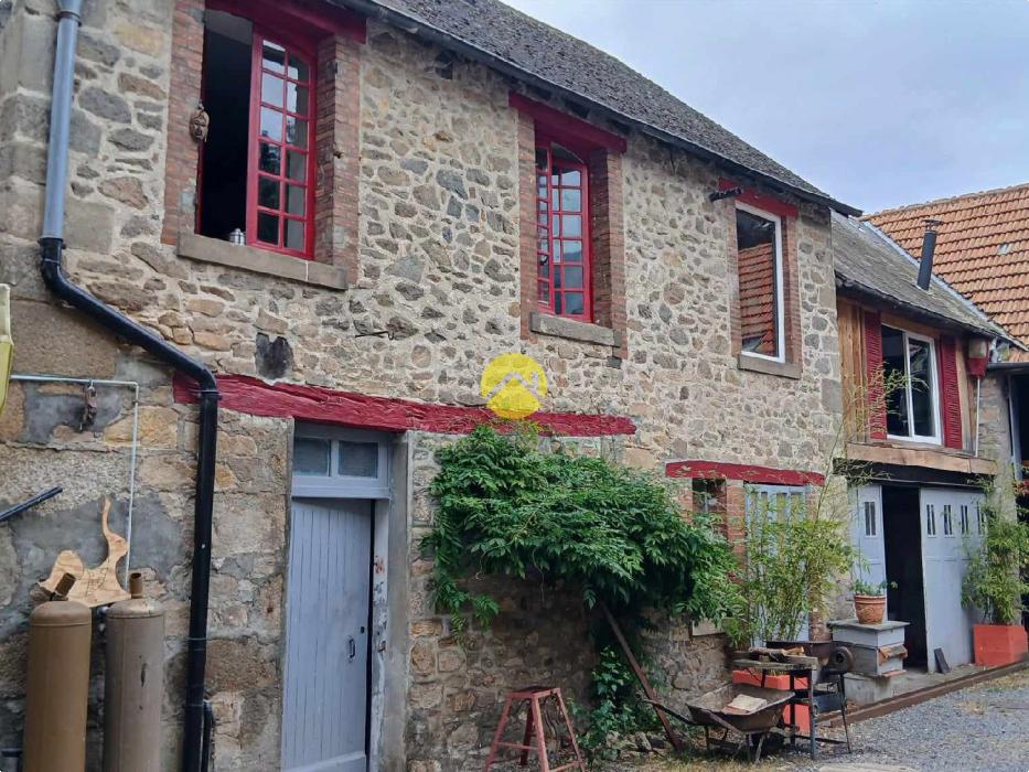Charmante maison vue sur cour 
