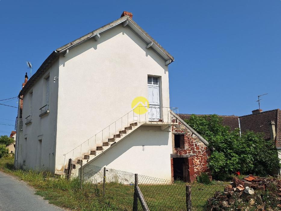 MAISON A RENOVER EN CAMPAGNE