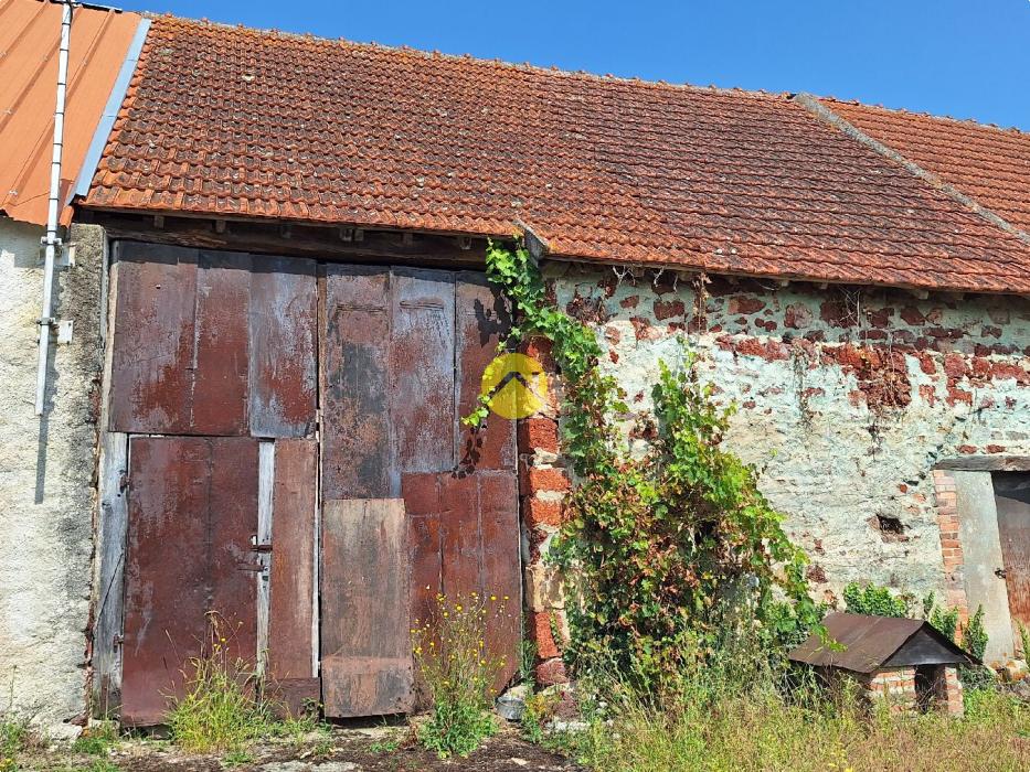 MAISON A RENOVER EN CAMPAGNE