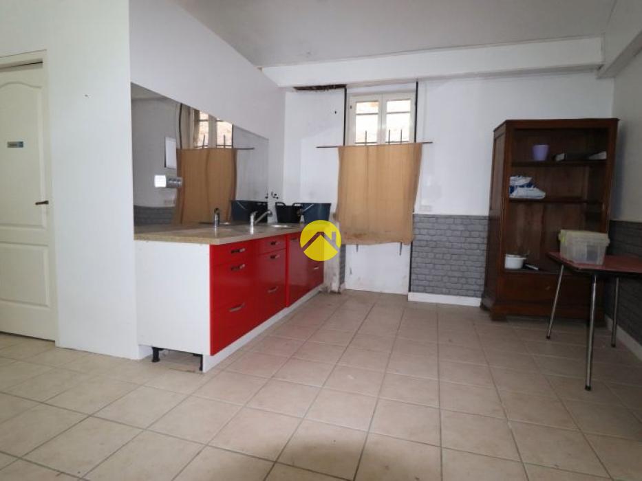 2 appartements + commerce