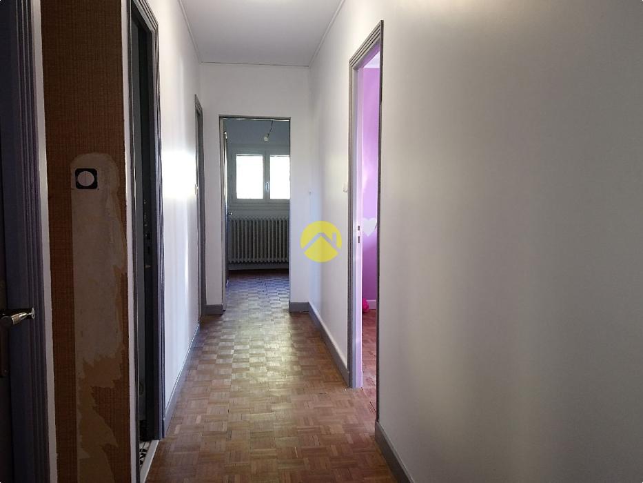 SUPERBE MAISON FAMILIALE 5 CH