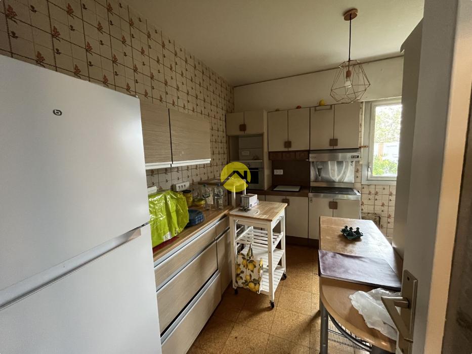 APPARTEMENT AVEC BALCON GARAGE