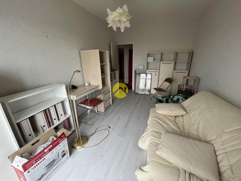 APPARTEMENT AVEC BALCON GARAGE