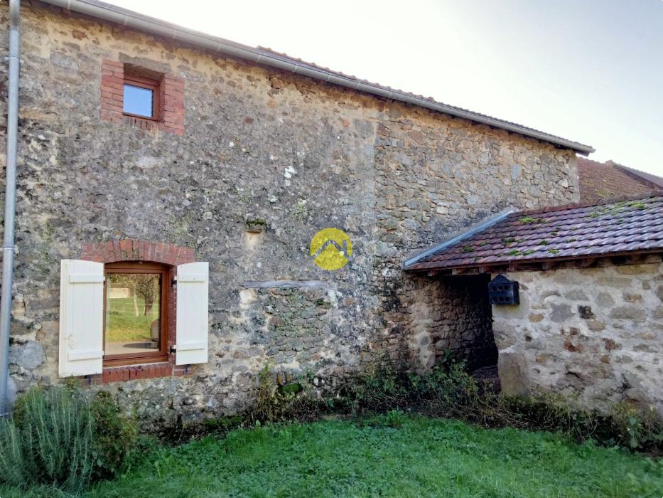 A VENDRE dans hameau calme