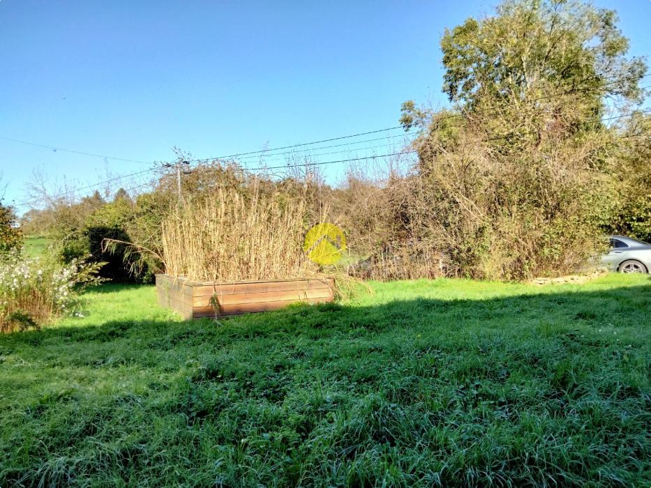 A VENDRE dans hameau calme