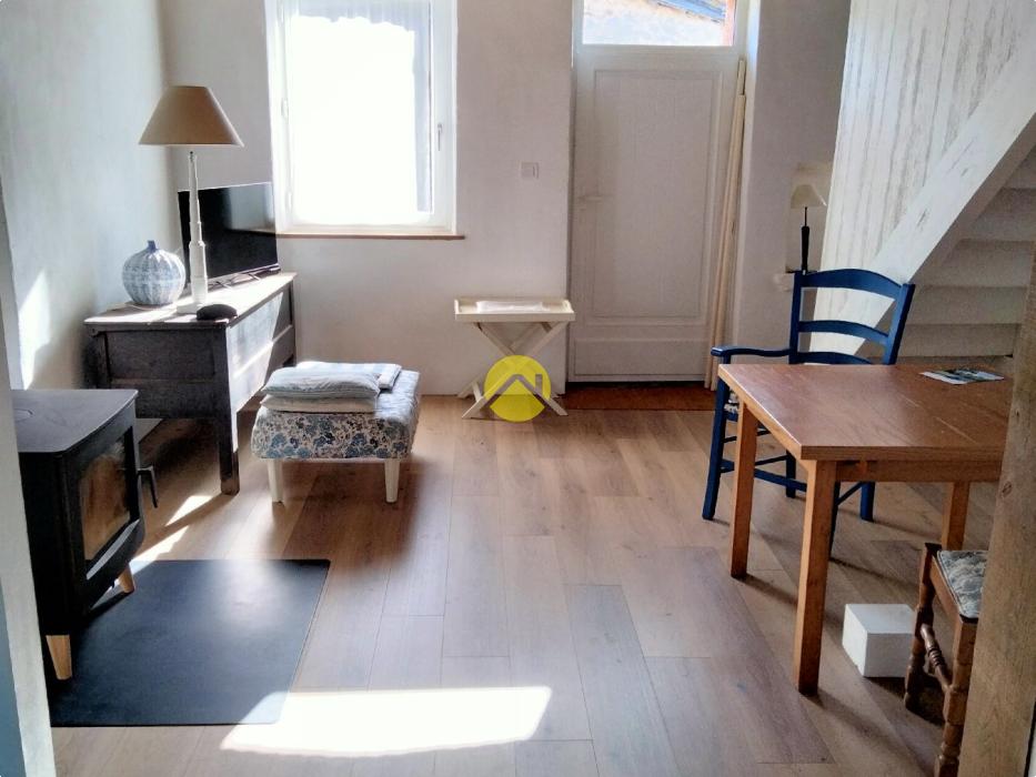 A VENDRE dans hameau calme