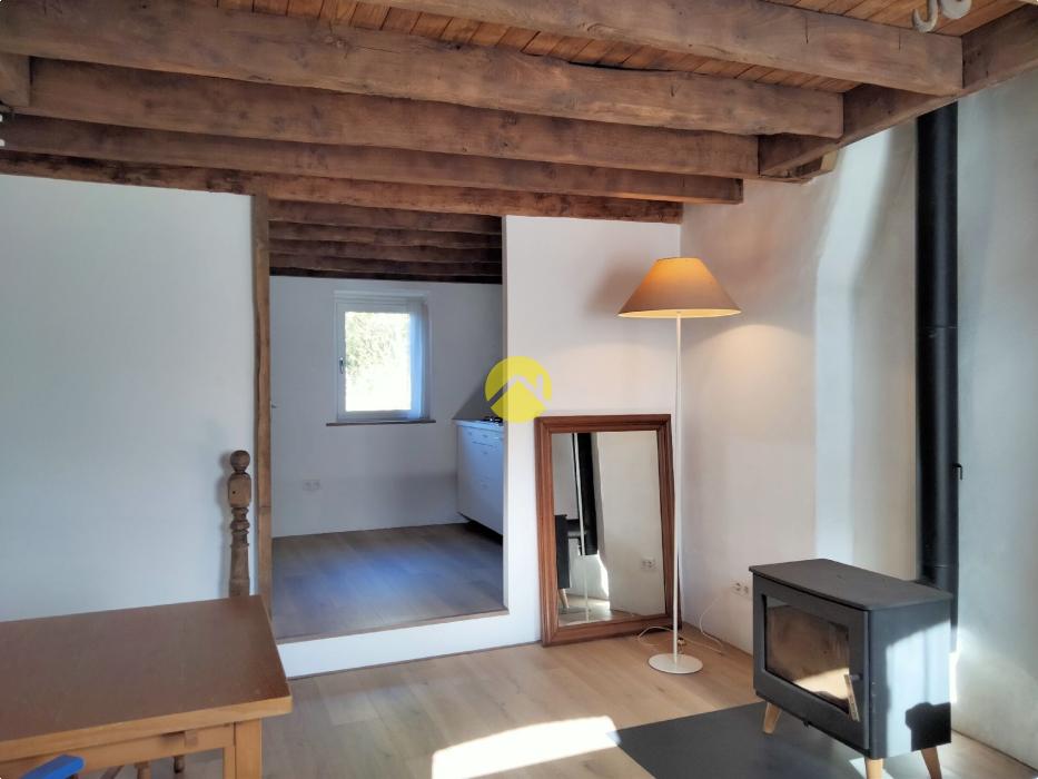 A VENDRE dans hameau calme