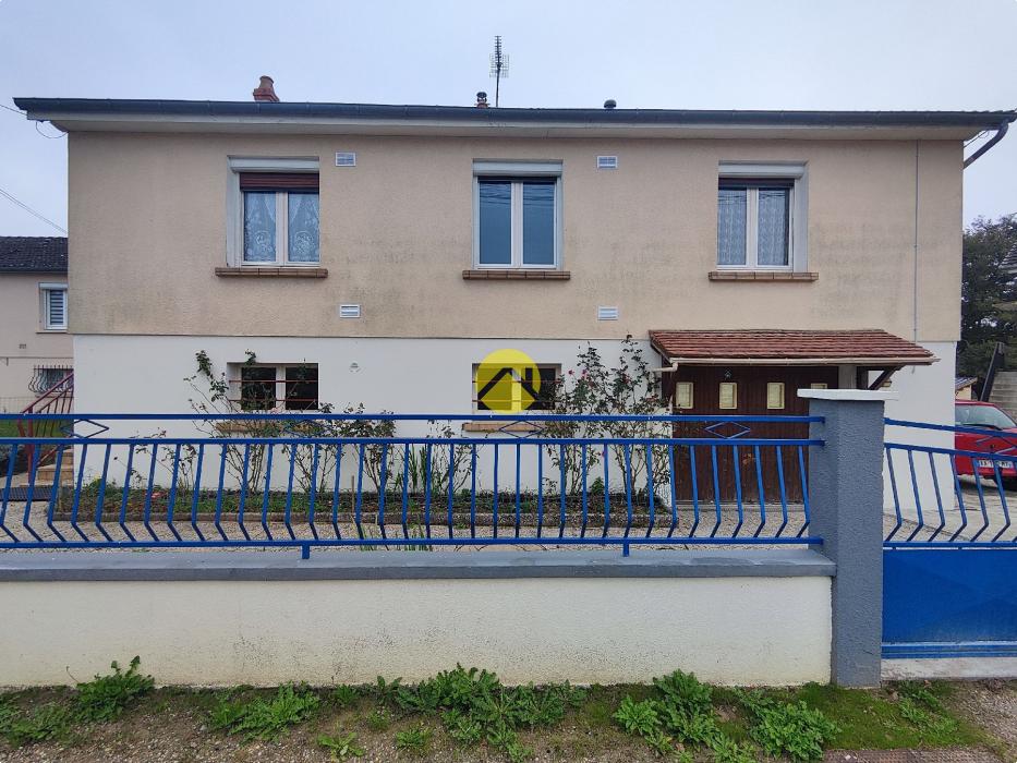 PAVILLON SUR SOUS-SOL 71 M² 