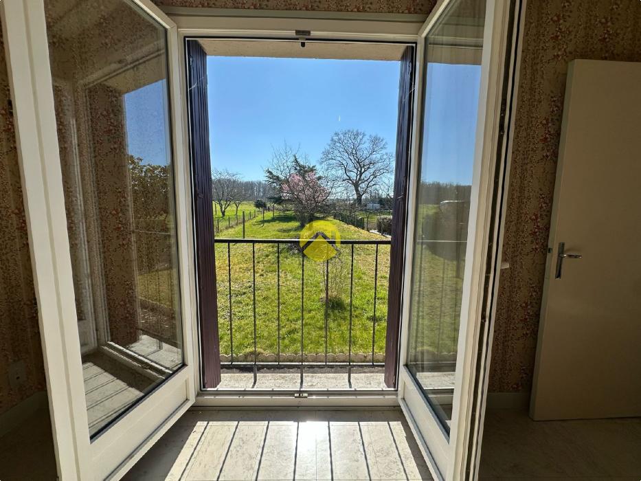 PAVILLON SUR SOUS-SOL  58M² 