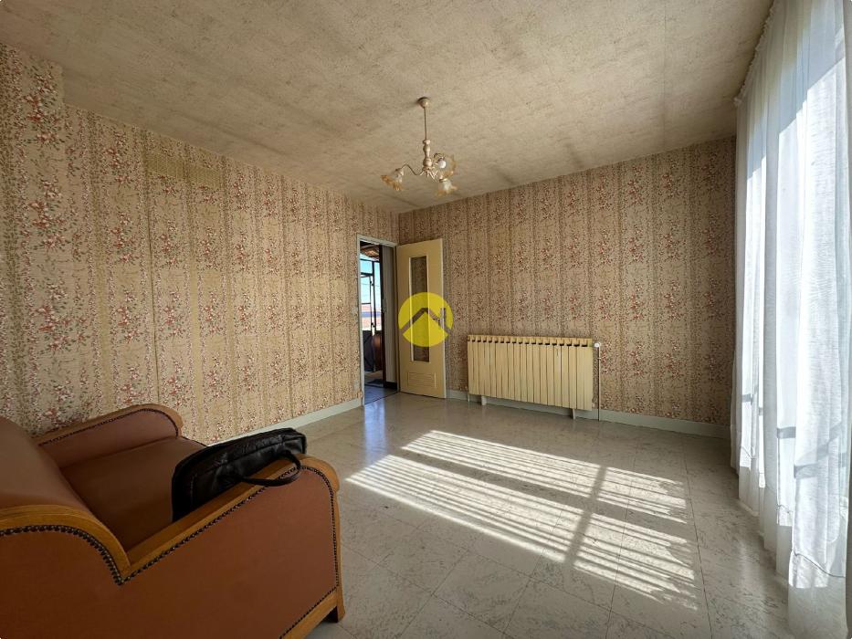 PAVILLON SUR SOUS-SOL  58M² 