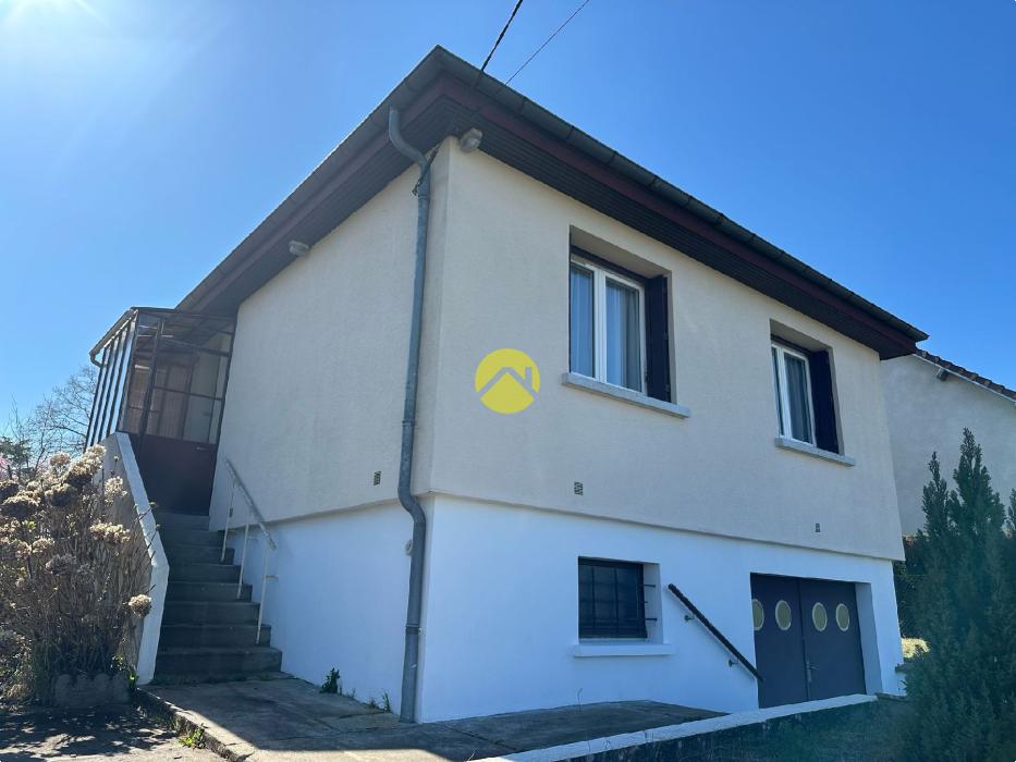 PAVILLON SUR SOUS-SOL  58M² 