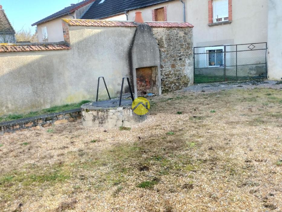 Maison avec grand jardin