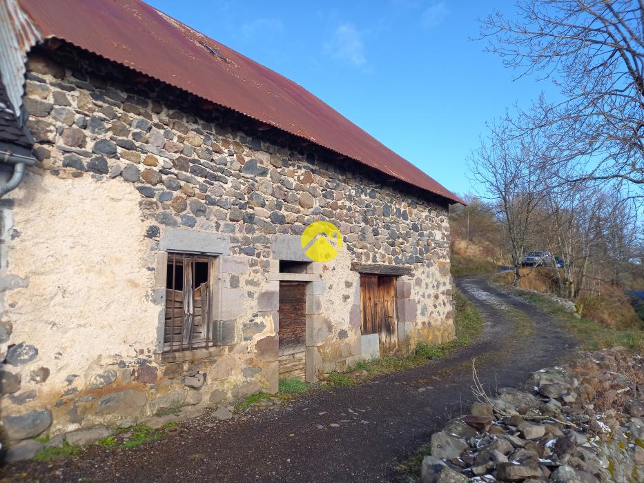 Maison, Grange à réhabiliter. 