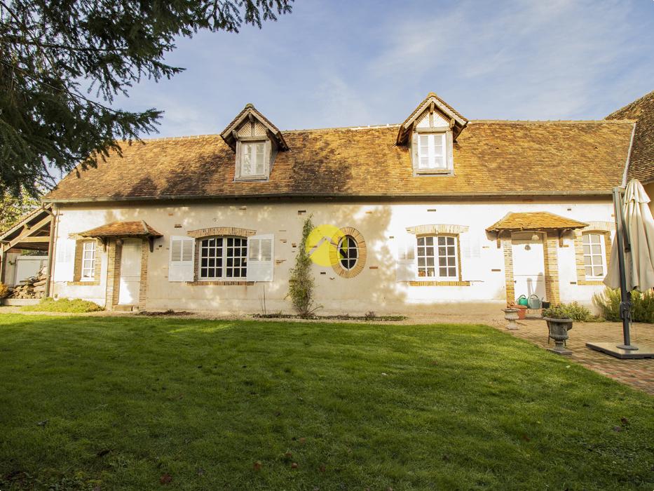 Maison / Pavillon Aubigny sur nere, 8 pièces à vendre