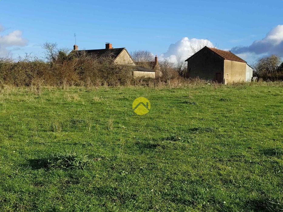 Maison + Grange sur 1 Hectare