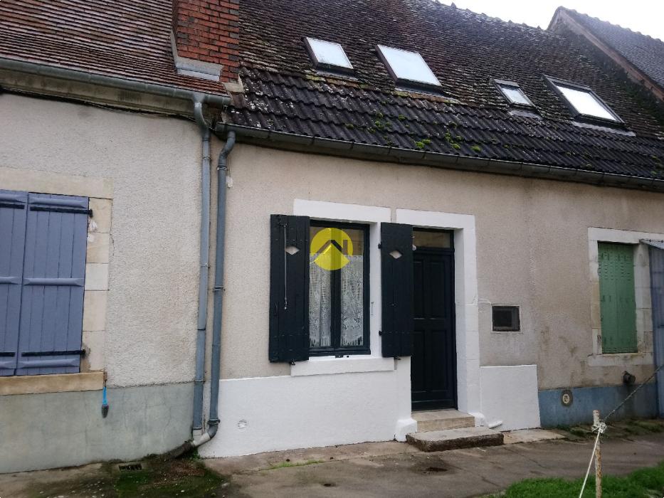 JOLIE  MAISON  EN CENTRE VILLE