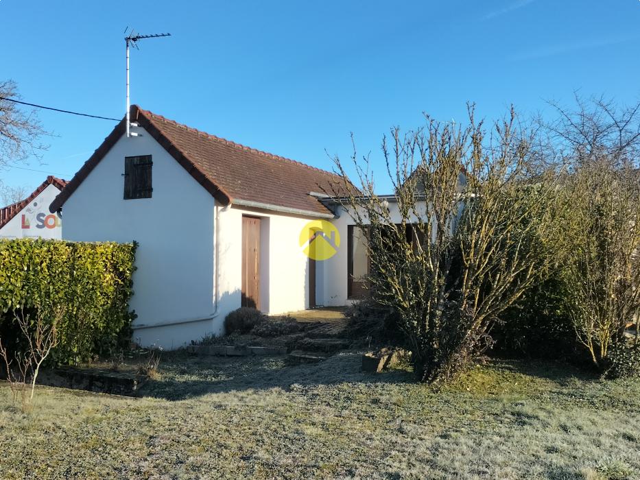 MAISON HABITABLE AVEC JARDIN ET GARAGE