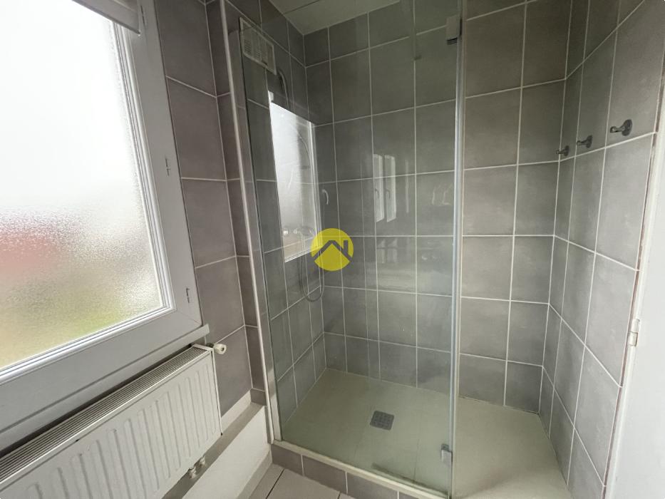 Apt avec parking et cave