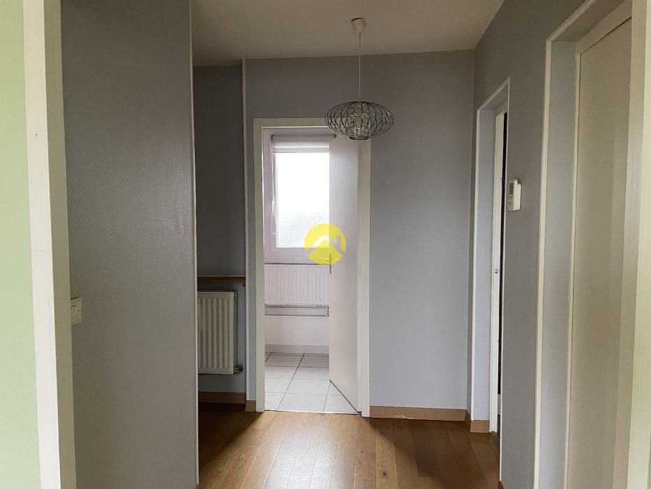 Apt avec parking et cave