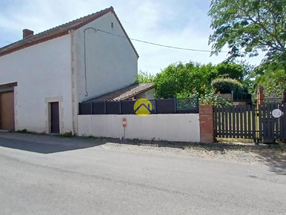 Maison avec dépendances
