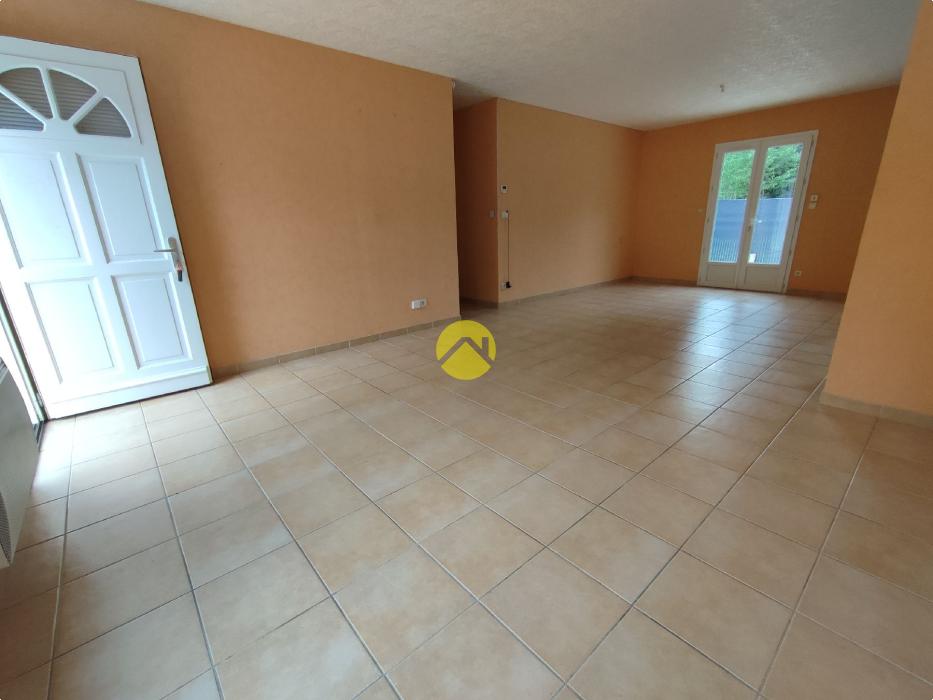 PLAIN-PIED, PROCHE COMMODITES