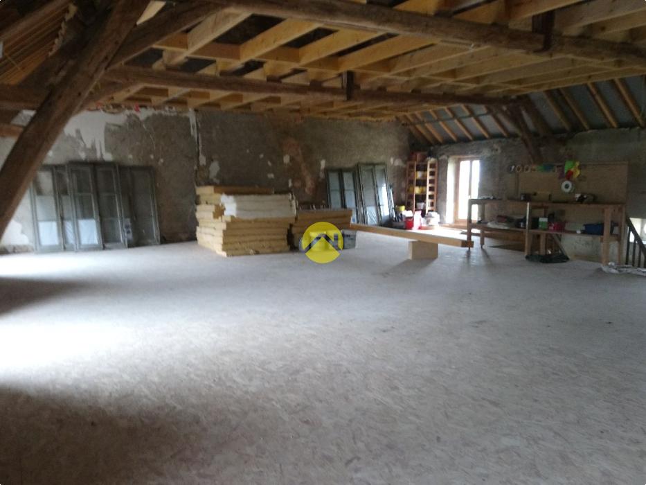 BELLE MAISON EN COURS DE RENOVATION