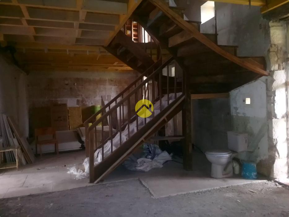 BELLE MAISON EN COURS DE RENOVATION