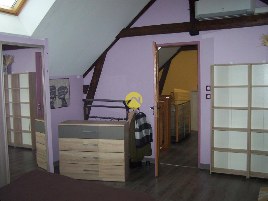 MAISON DE CARACTERE SANS VIS A VIS