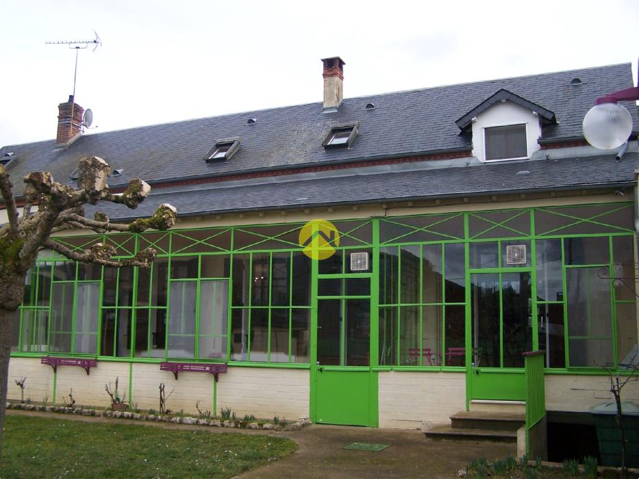 MAISON DE CARACTERE SANS VIS A VIS