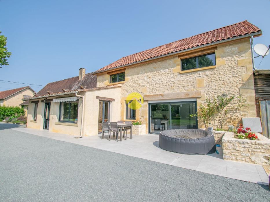 Maison rénovée sur 14235m2