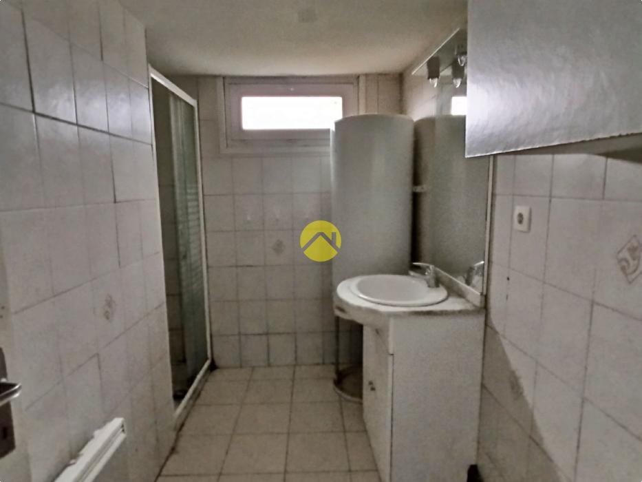 Charmante maison de plain-pied à rénover, située en campagne