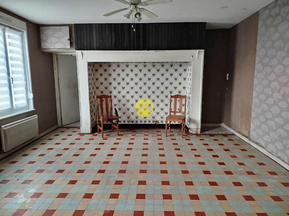 Charmante maison de plain-pied à rénover, située en campagne