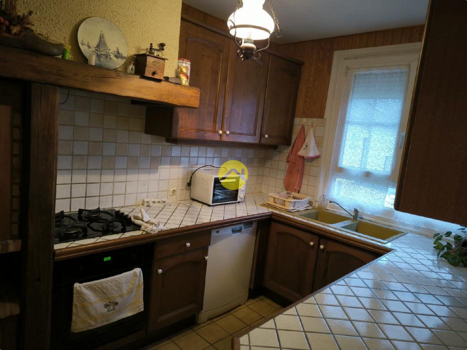 Maison d'habitation sur sous-sol