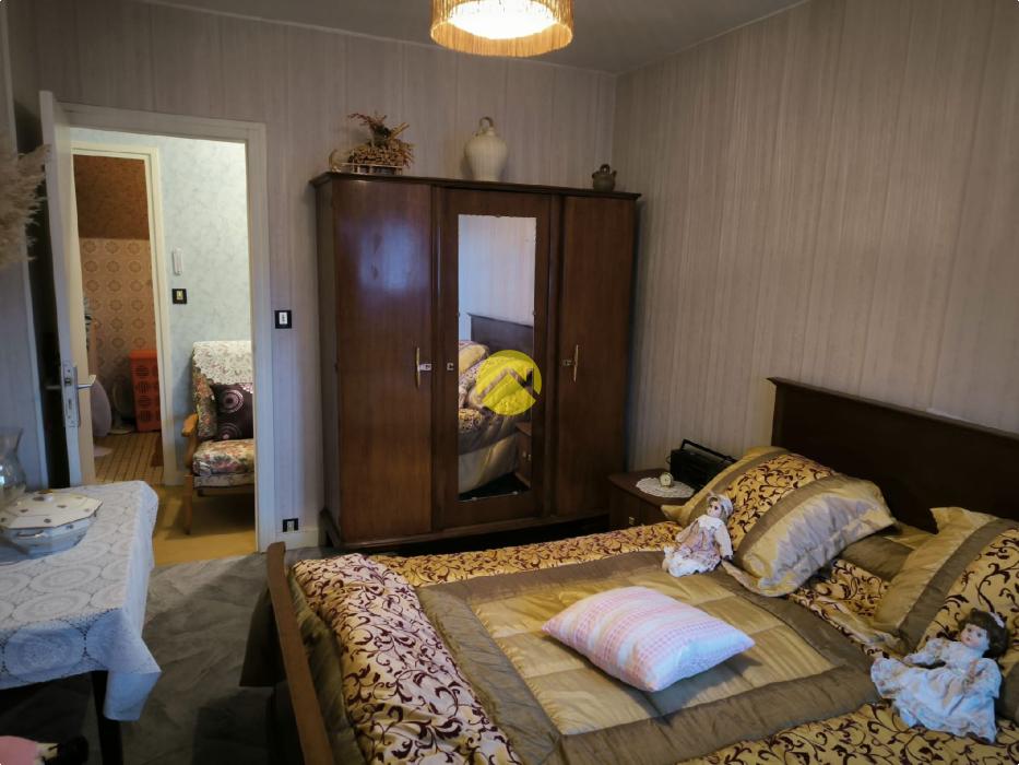 Maison d'habitation sur sous-sol