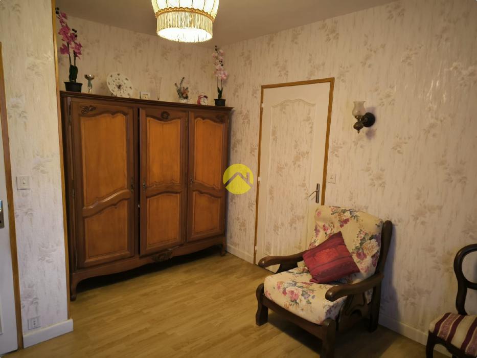 Maison d'habitation sur sous-sol