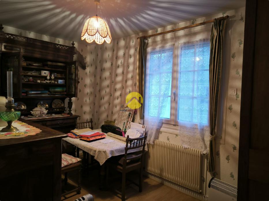 Maison d'habitation sur sous-sol