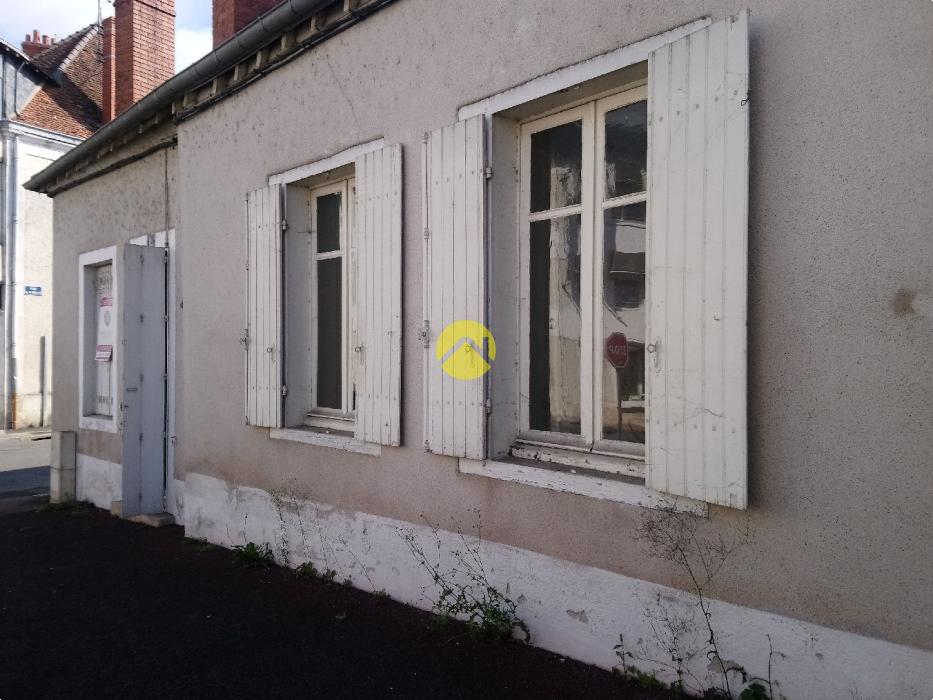 PLAIN- PIED EN CENTRE VILLE