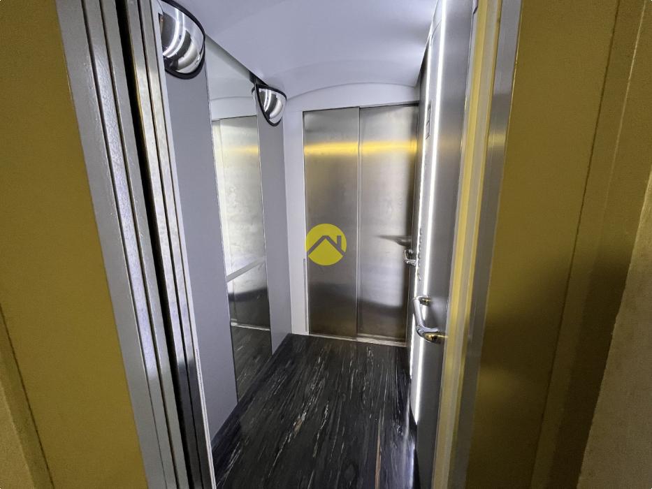 APPARTEMENT AVEC TERASSE 