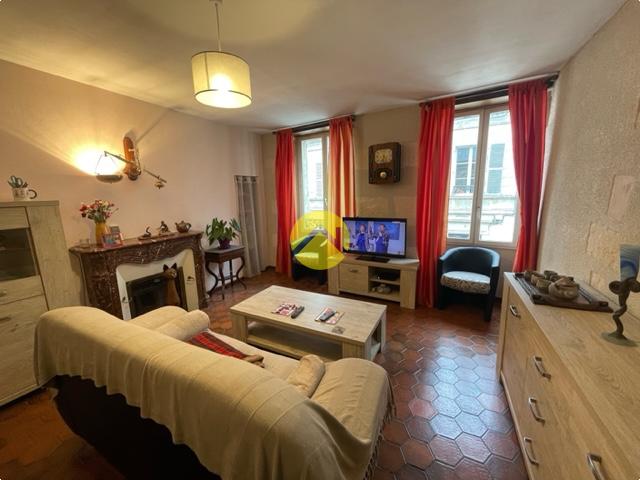 APPARTEMENT HYPER CENTRE